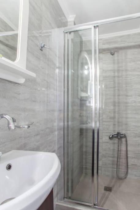 Newly Reconstructed Flat 107Sqm! Apartment Chania  Ngoại thất bức ảnh