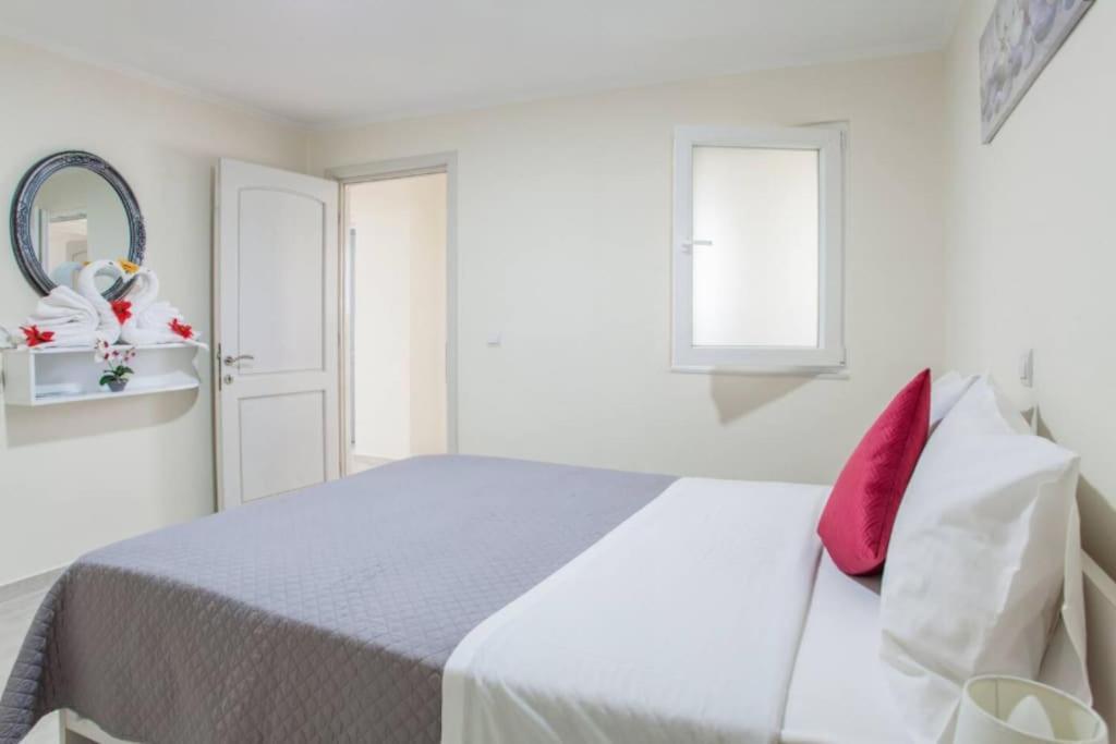 Newly Reconstructed Flat 107Sqm! Apartment Chania  Ngoại thất bức ảnh